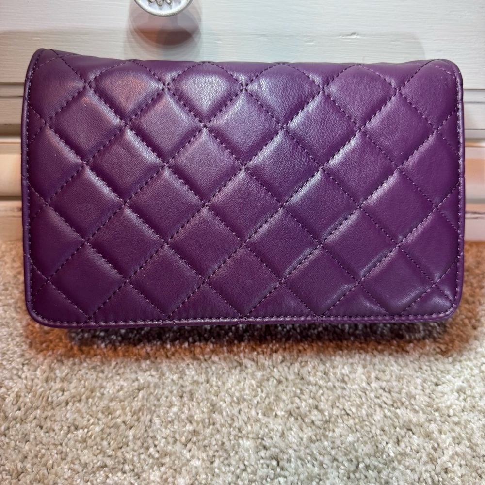 Badgley Mischka Plum Quilted Crossbody Gold Details & Hardware NWT - Picture 2 of 11